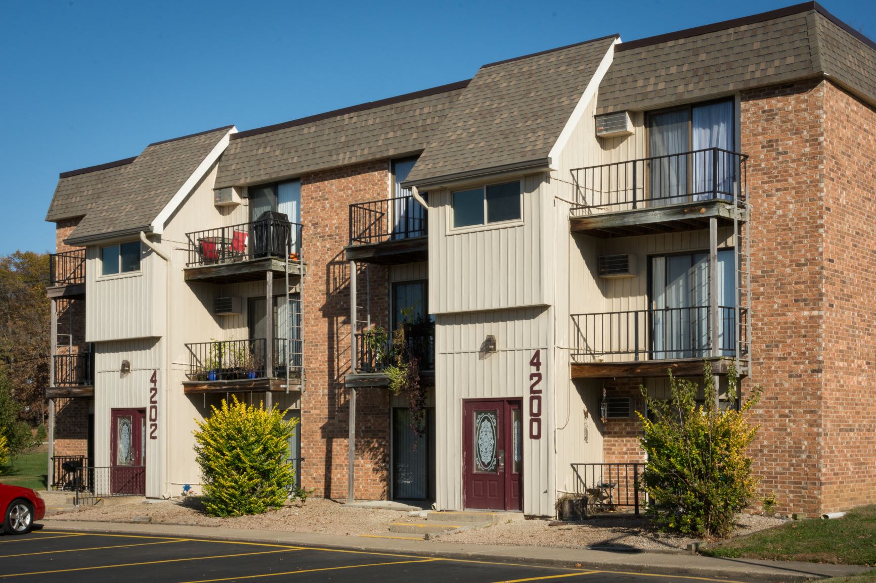 Photos and Video of Chesterfield Village Apartments in Mt Vernon, IL